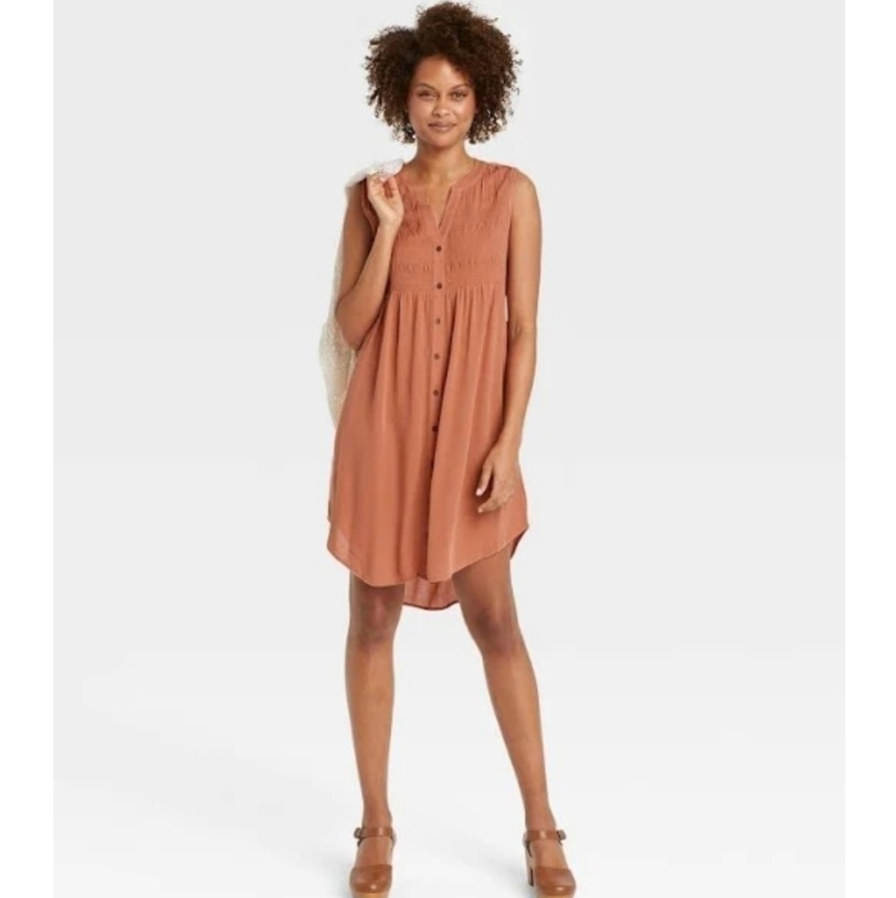 Knox Rose Sleeveless Smocked Button-Front Dress